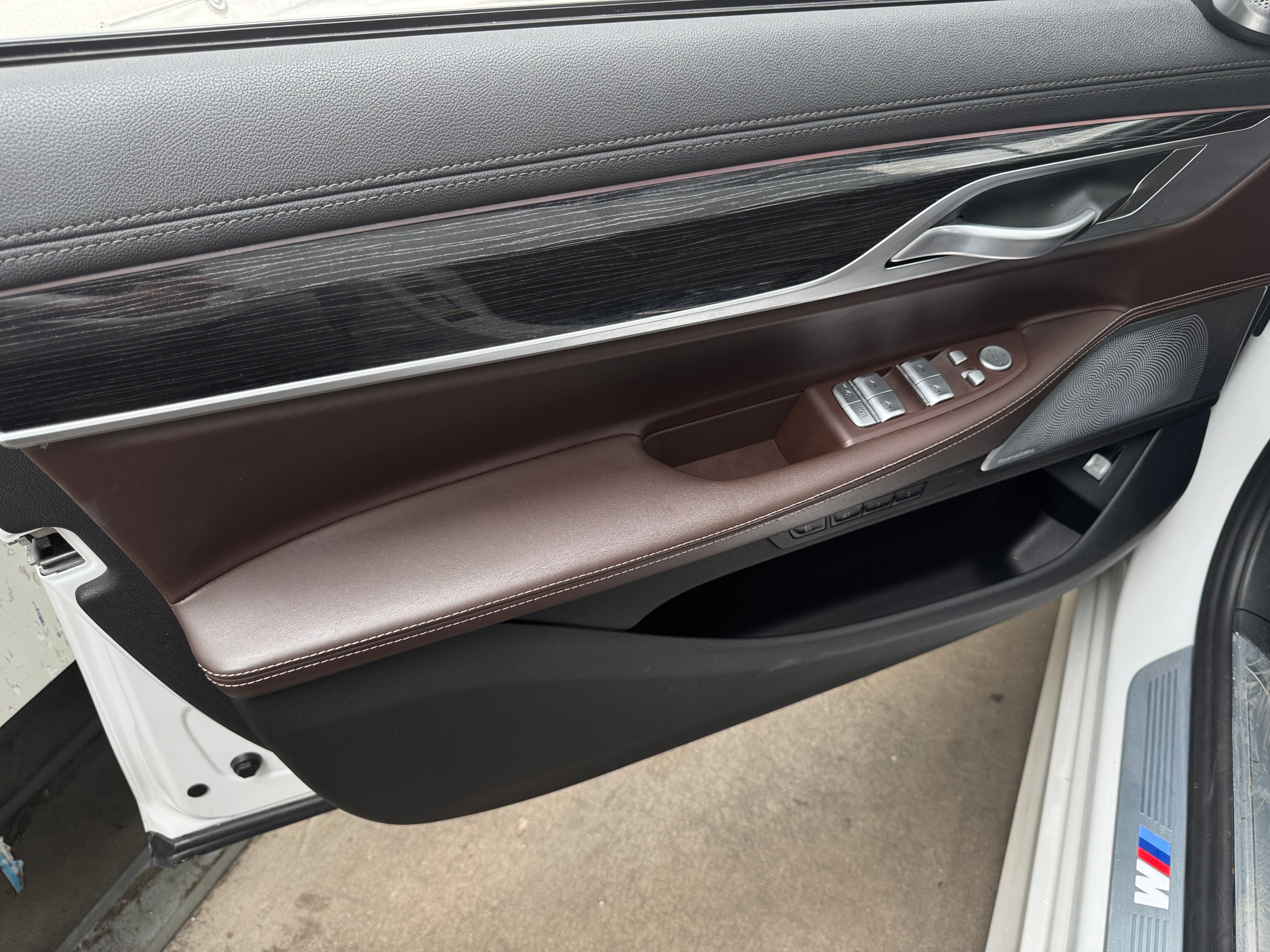 bmw 7 series 2020 WBA7U2C07LCD42011 image bmw 7 series 2020 WBA7U2C07LCD42011 image